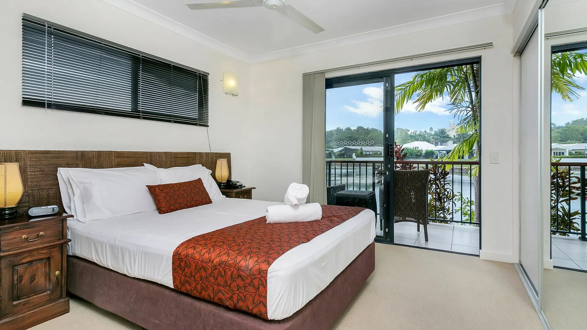 Blue Lagoon Resort Trinity Beach Aparthotel