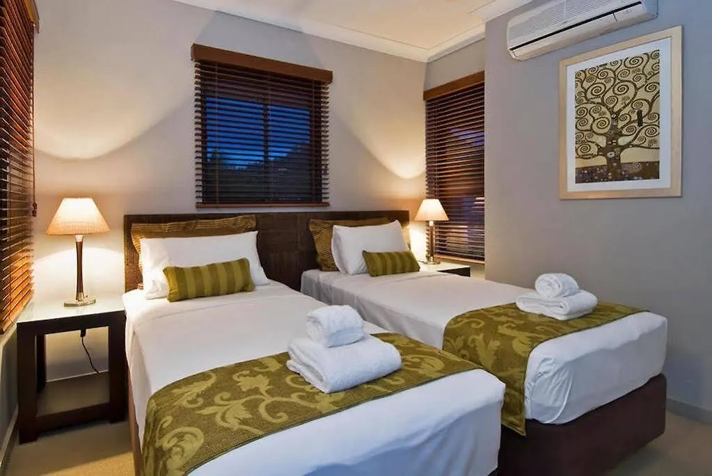 Blue Lagoon Resort Trinity Beach Aparthotel
