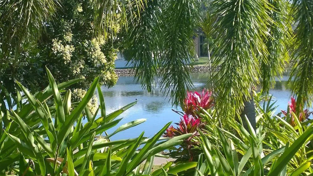 Blue Lagoon Resort Trinity Beach Apart Otel