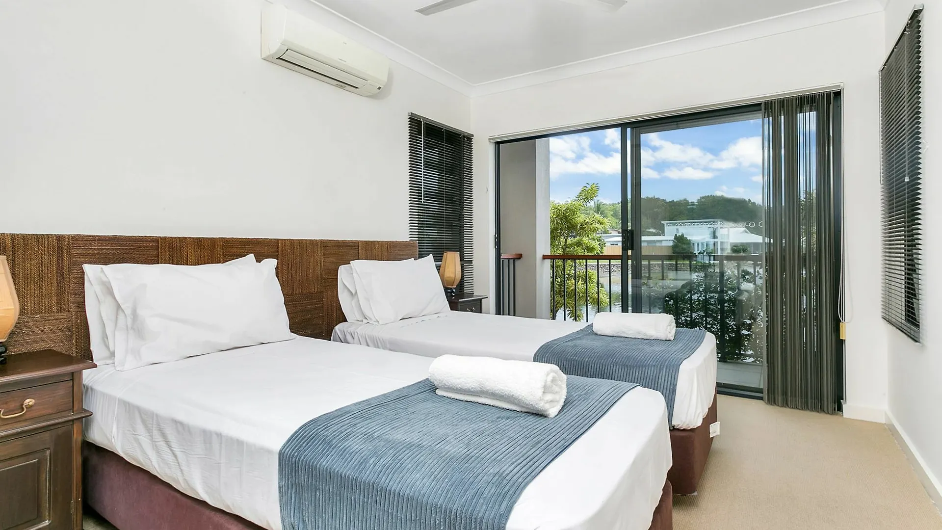 Blue Lagoon Resort Trinity Beach 4*,  Australia